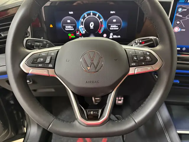 Volkswagen Tiguan view 16