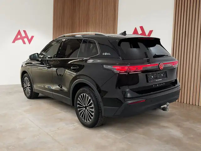 Volkswagen Tiguan view 10