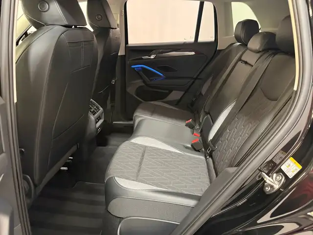 Volkswagen Tiguan view 28