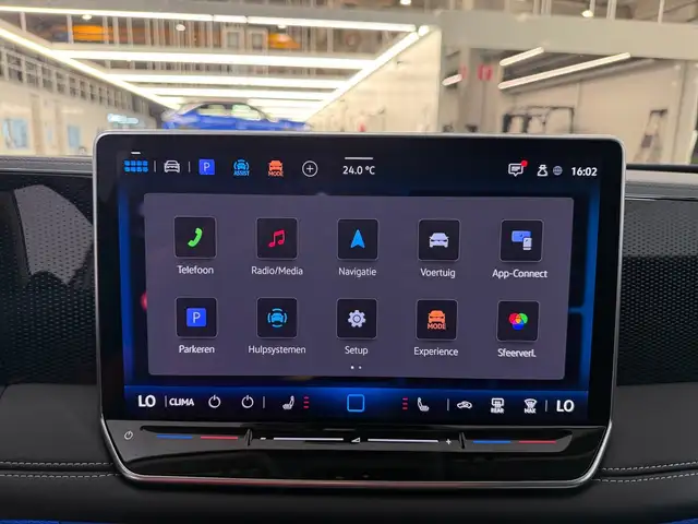Volkswagen Tiguan view 23