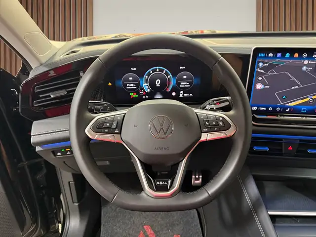 Volkswagen Tiguan view 15