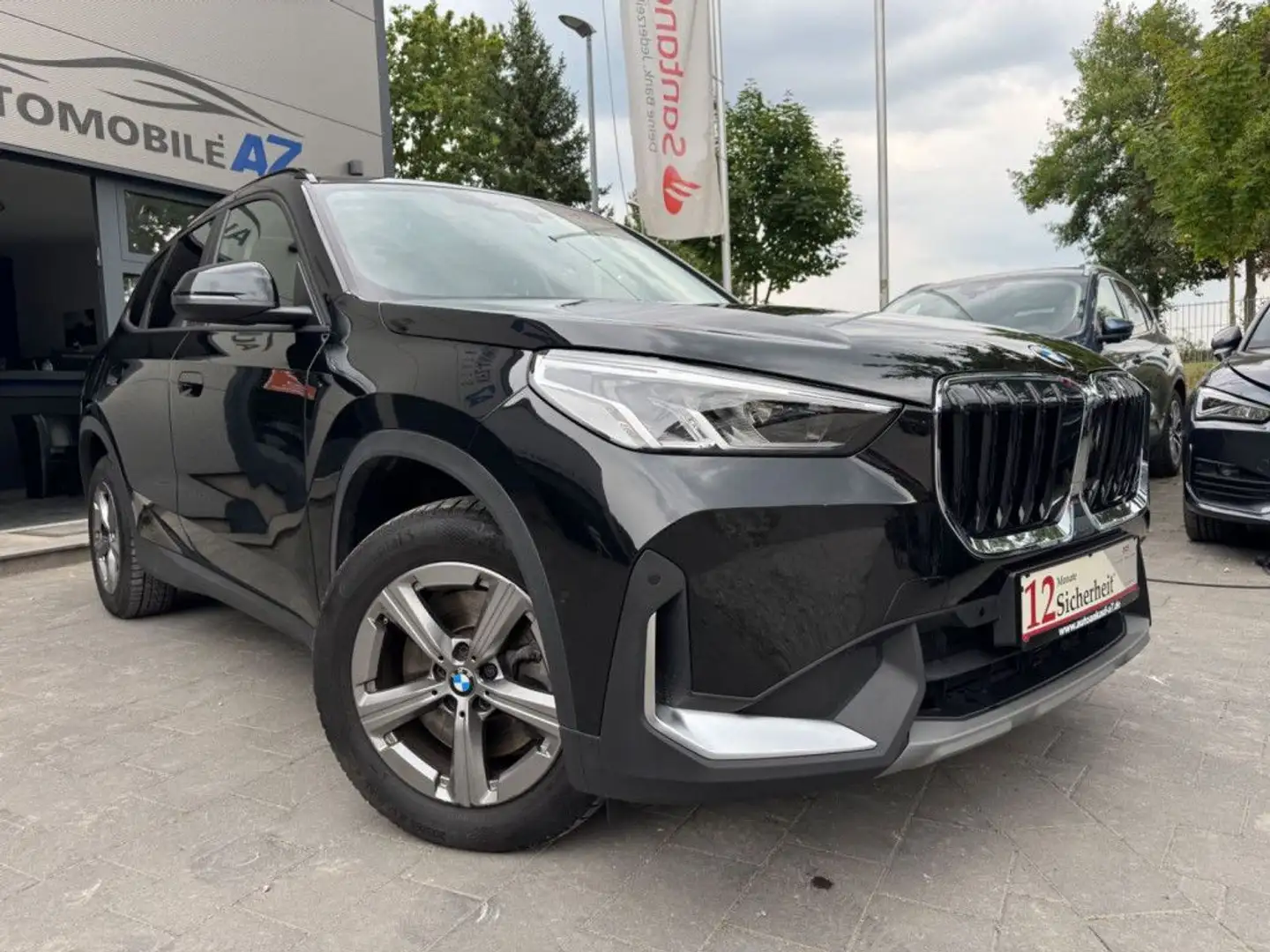BMW X1 23 i xDrive *PANO/LEDER/KAMERA* Noir - 1