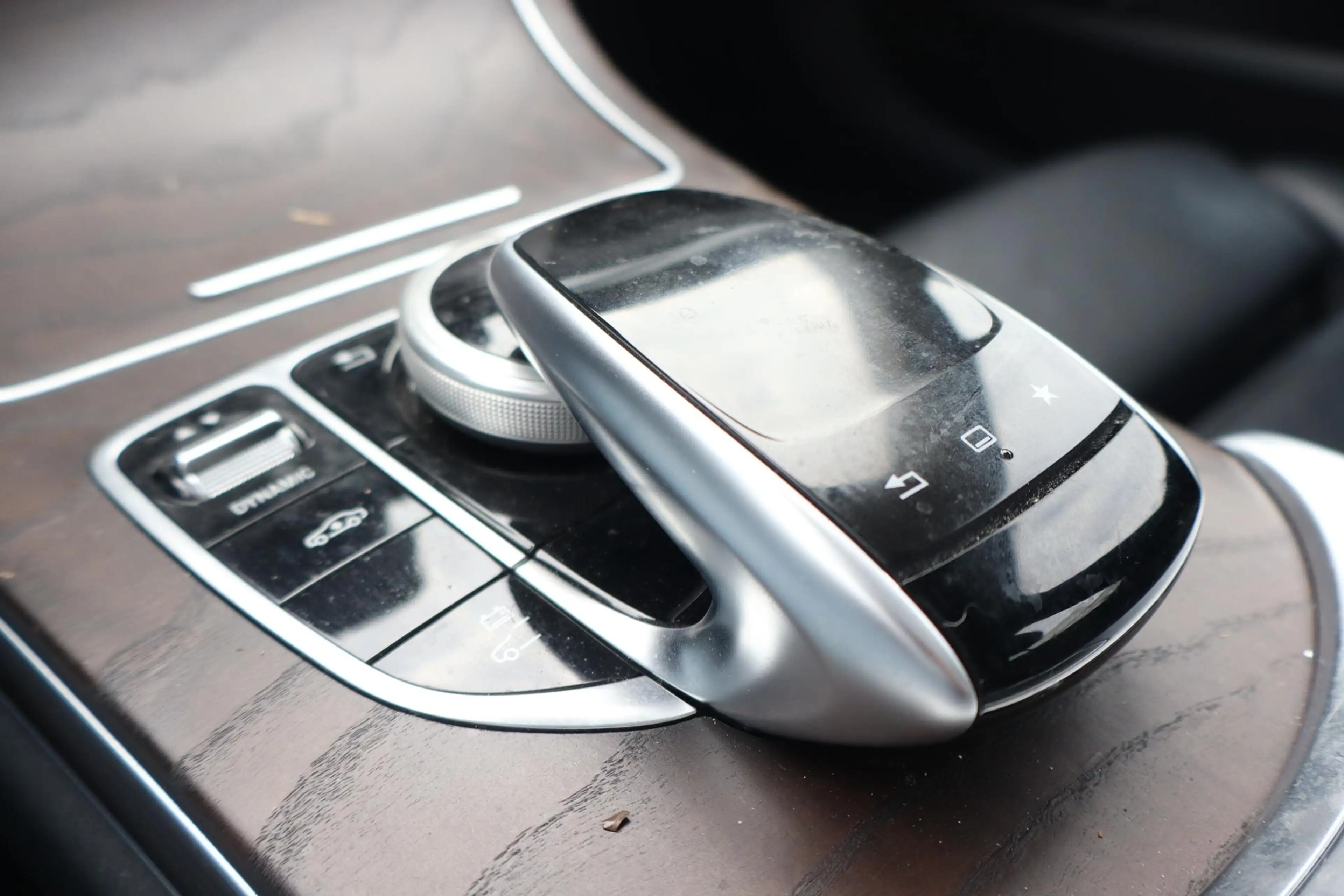 Mercedes-Benz C 350 e Lease Edition | Elektrisch glazen panorama-dak | — photo 26