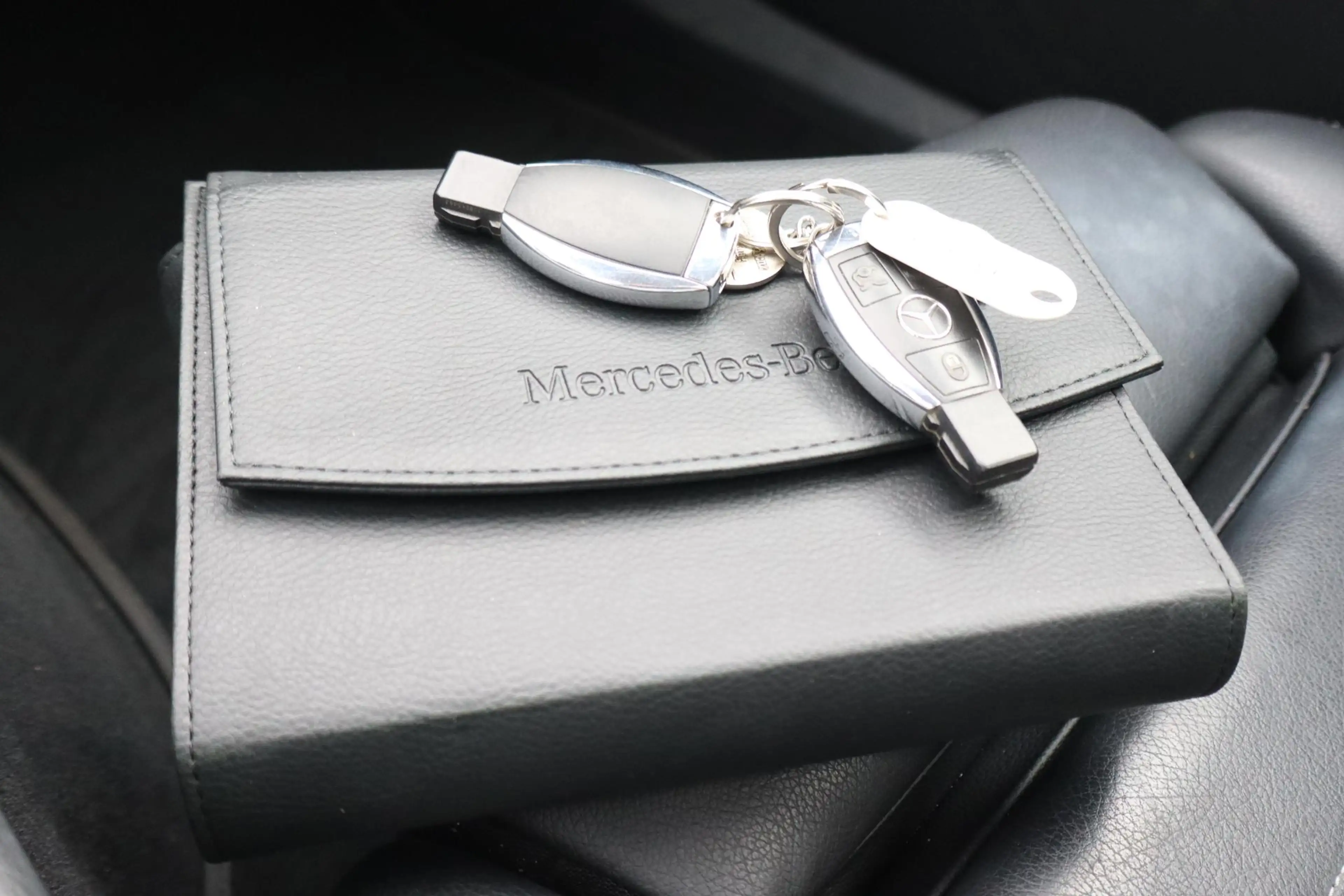 Mercedes-Benz C 350 e Lease Edition | Elektrisch glazen panorama-dak | — photo 32