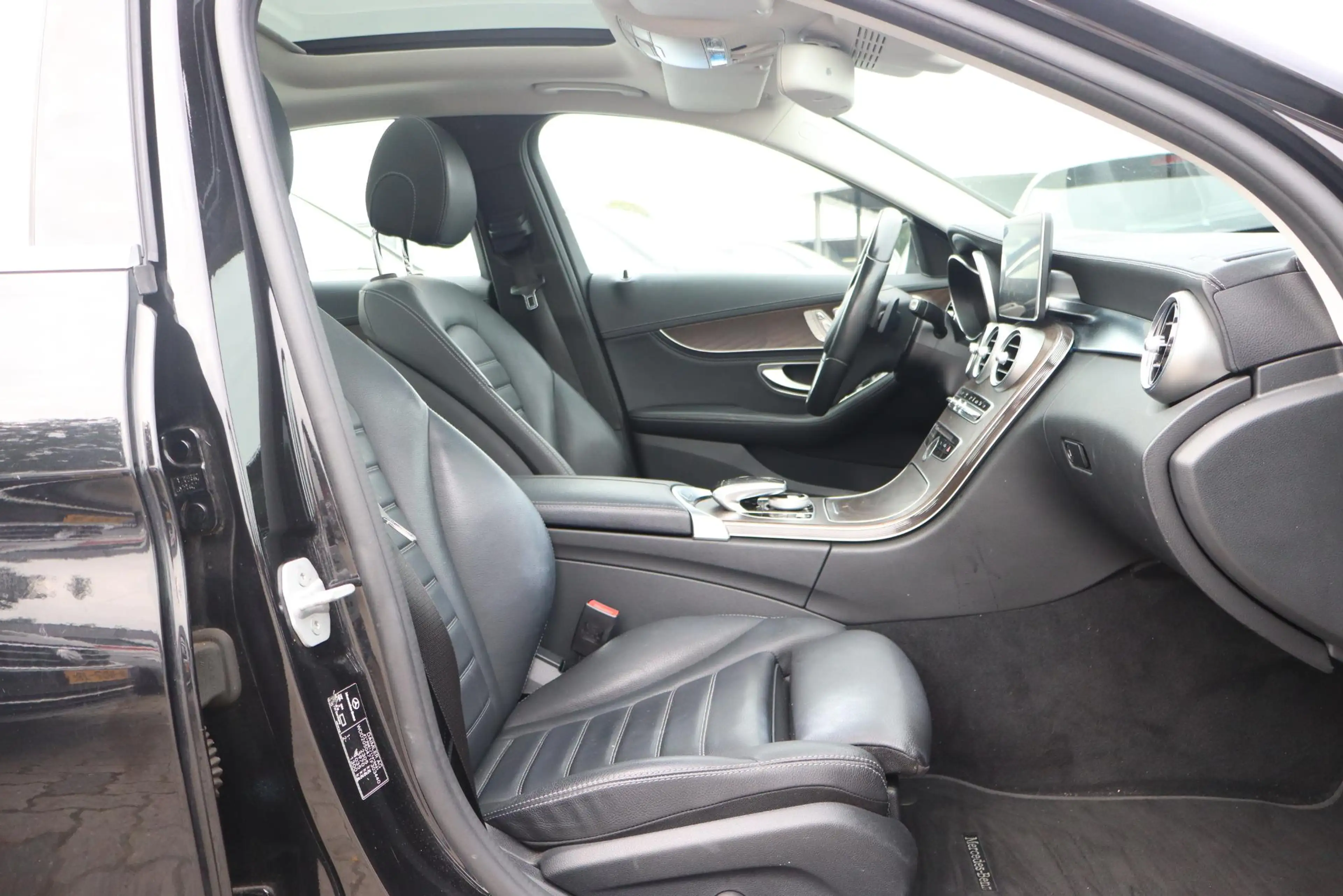 Mercedes-Benz C 350 e Lease Edition | Elektrisch glazen panorama-dak | — photo 12