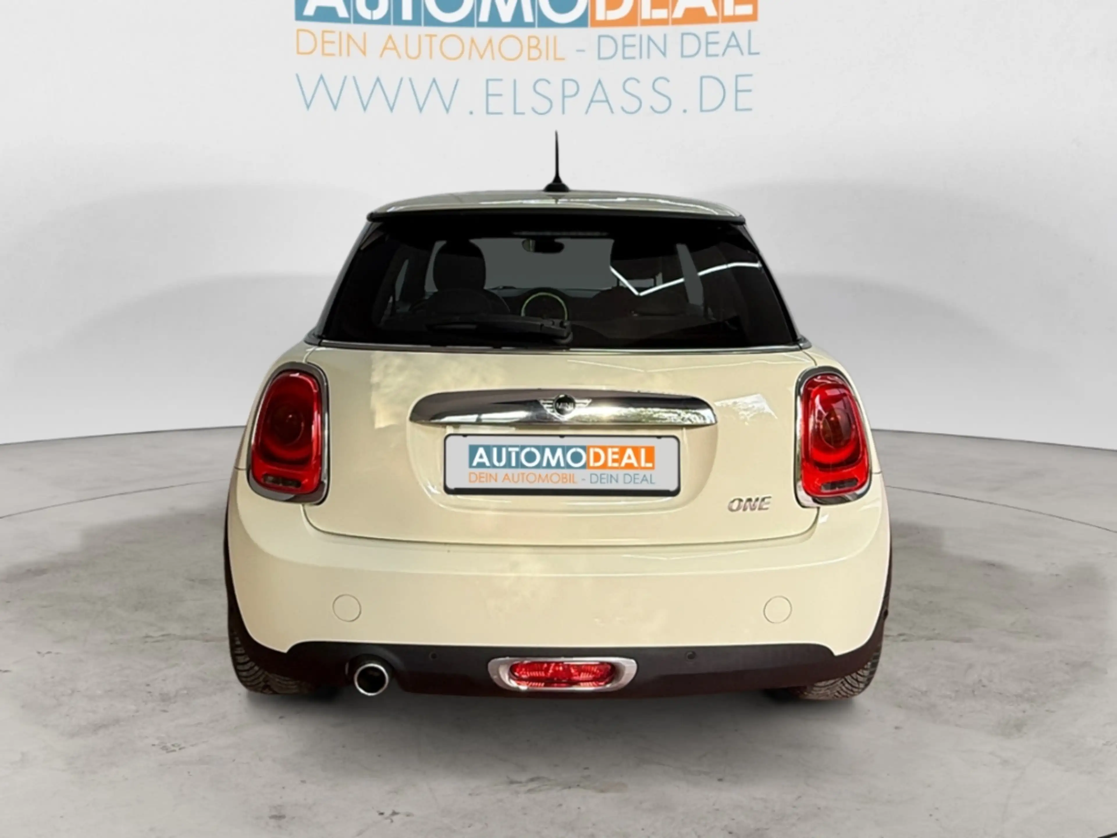 MINI One AUTOMATIK ALLWETTER NAV PANODACH DIG-DISPLAY SITZ. — photo 6