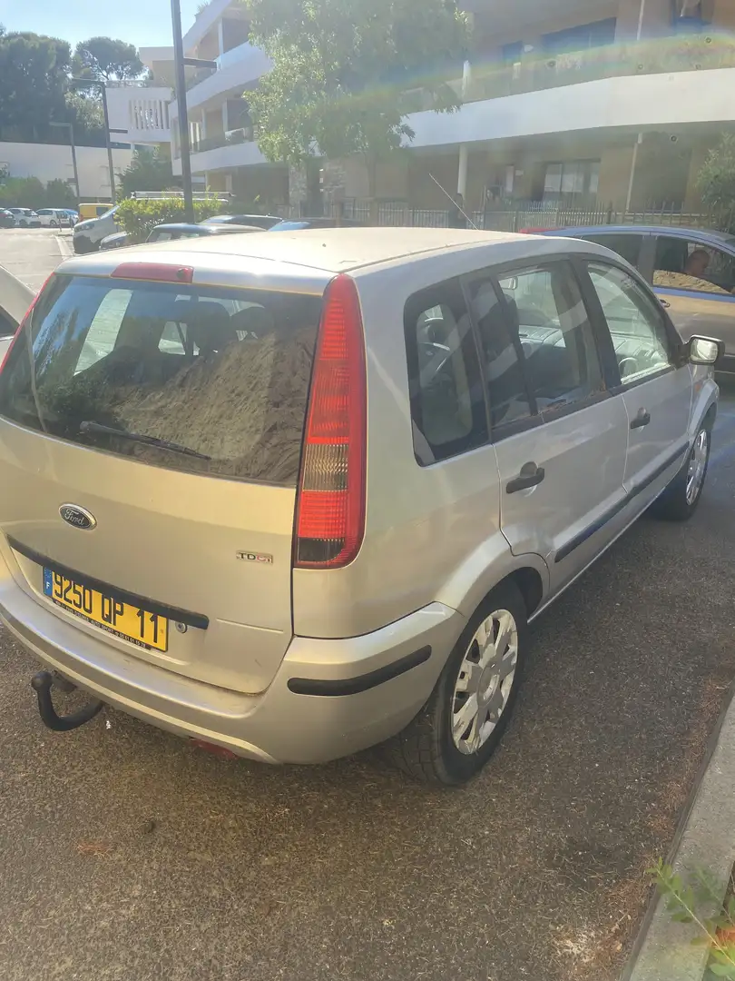 Ford Fusion 1.4 TDCi Trend Gris - 2