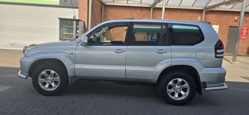 Toyota Land Cruiser 3.0 Turbo D-4D VIP — photo 5