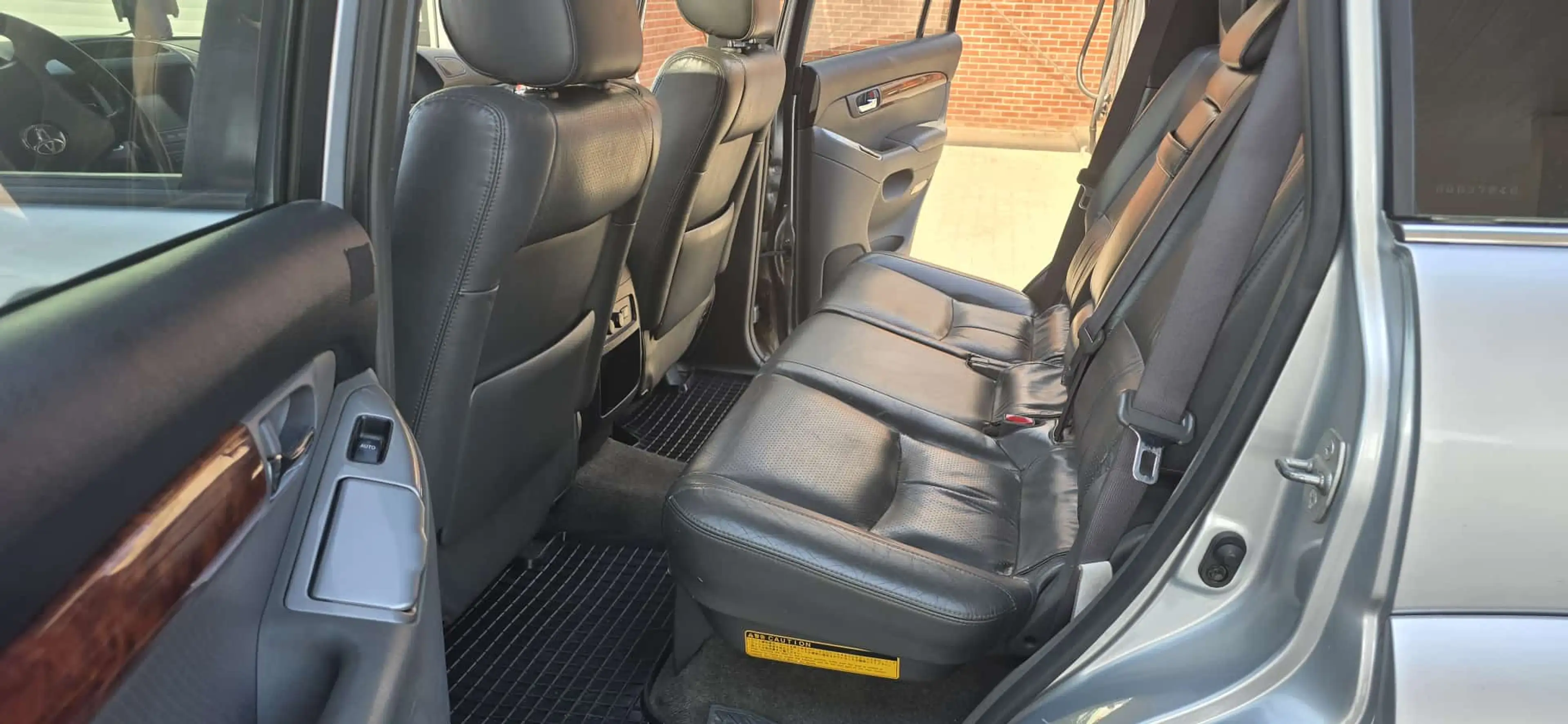Toyota Land Cruiser 3.0 Turbo D-4D VIP — photo 12
