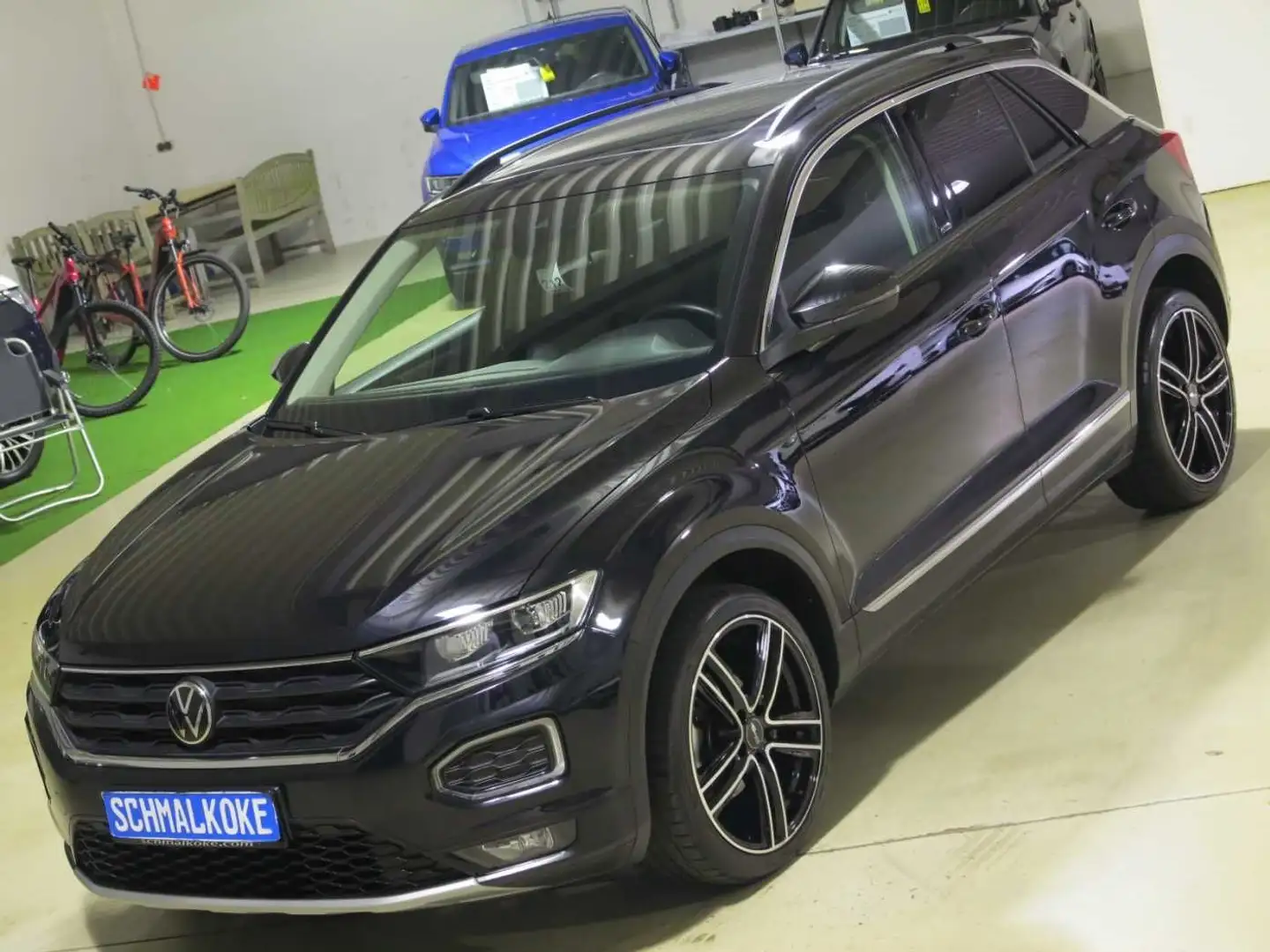 Volkswagen T-Roc 1.5 TSI OPF ACTIVE eSAD AHK Navi LM19 Black - 2
