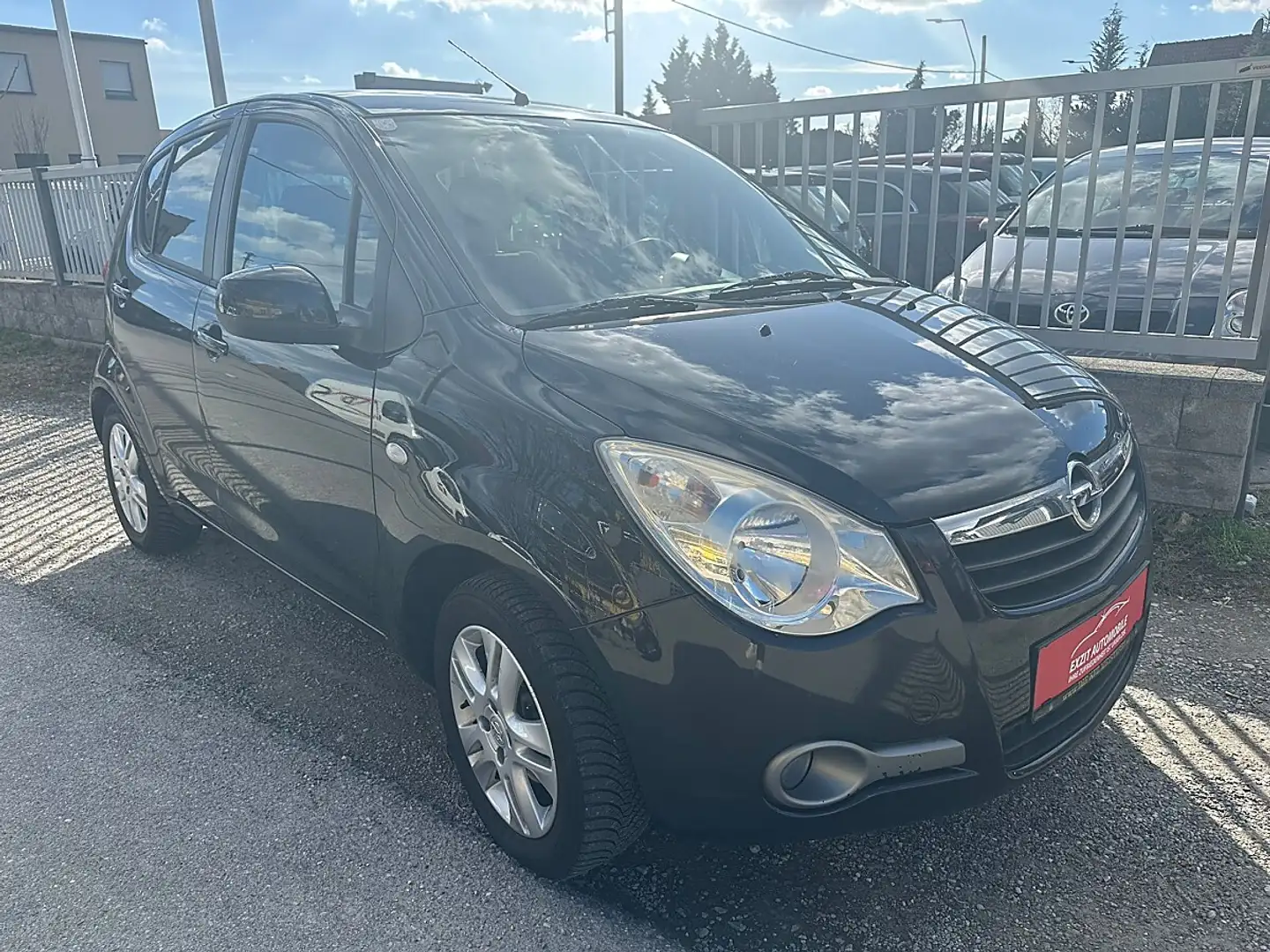 Opel Agila 1,0 Edition Schwarz - 1