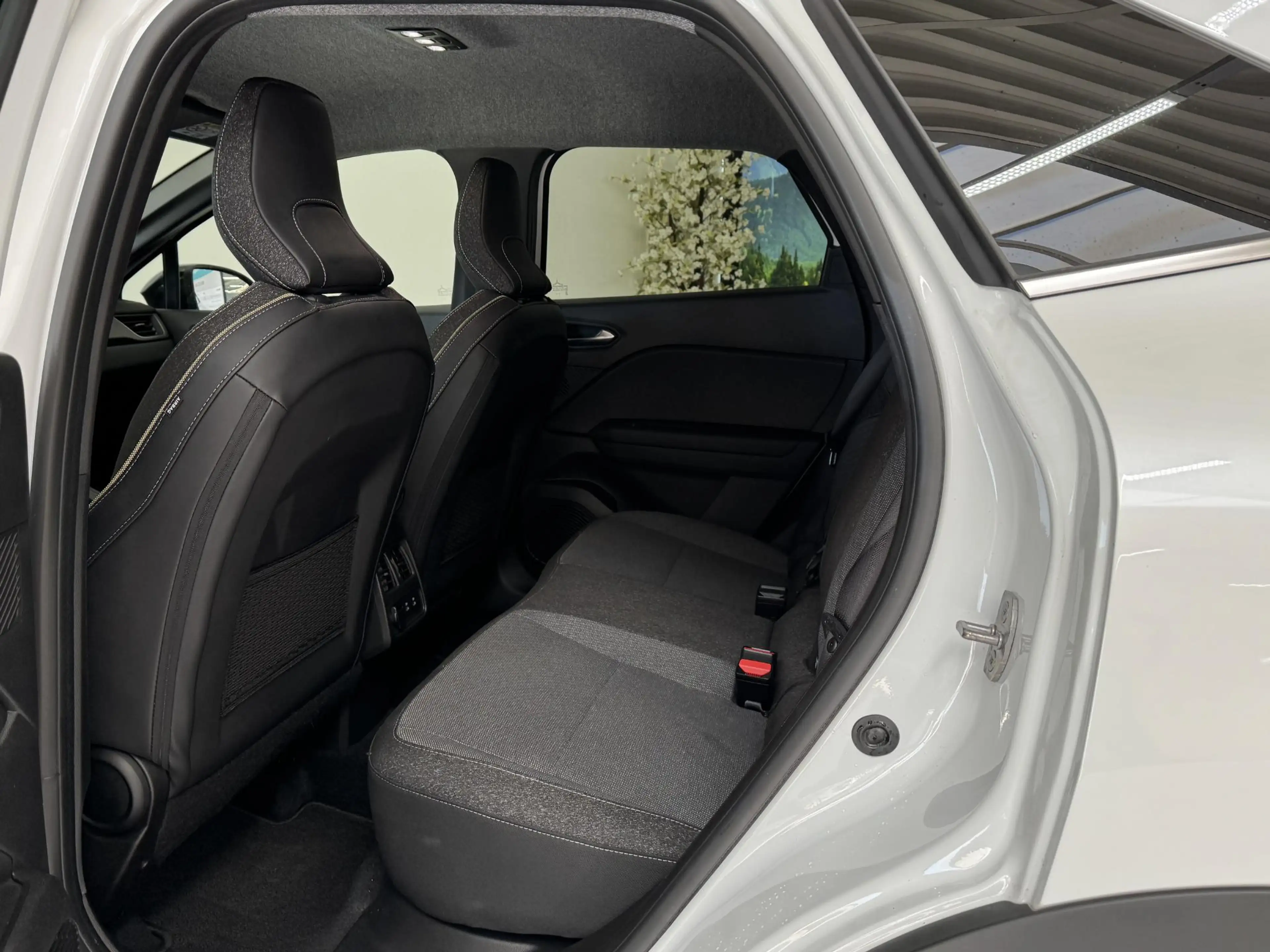 Renault Symbioz 1.8 E-Tech full hybrid 160 Techno | Adaptive Cruis — photo 30