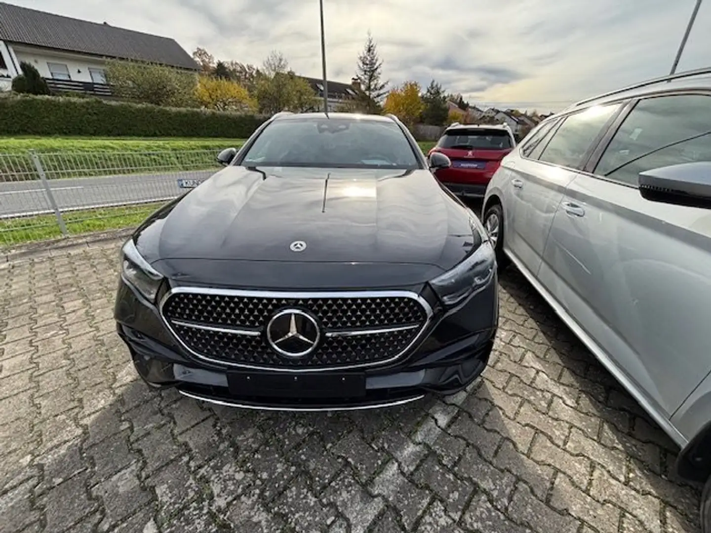 Mercedes-Benz E 300 E 300 de 4Matic AMG Line Advanced Plus (214.209) Schwarz - 1