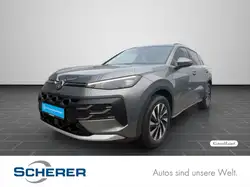 Volkswagen T-Roc Life 1.5 DSG ACC NAVI RFK SHZ CARPLAY
