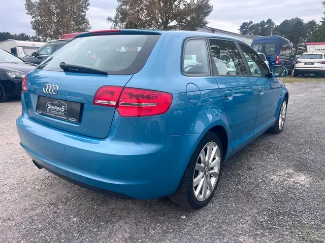 Audi A3 view 4