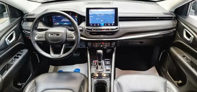 Jeep Compass view 11
