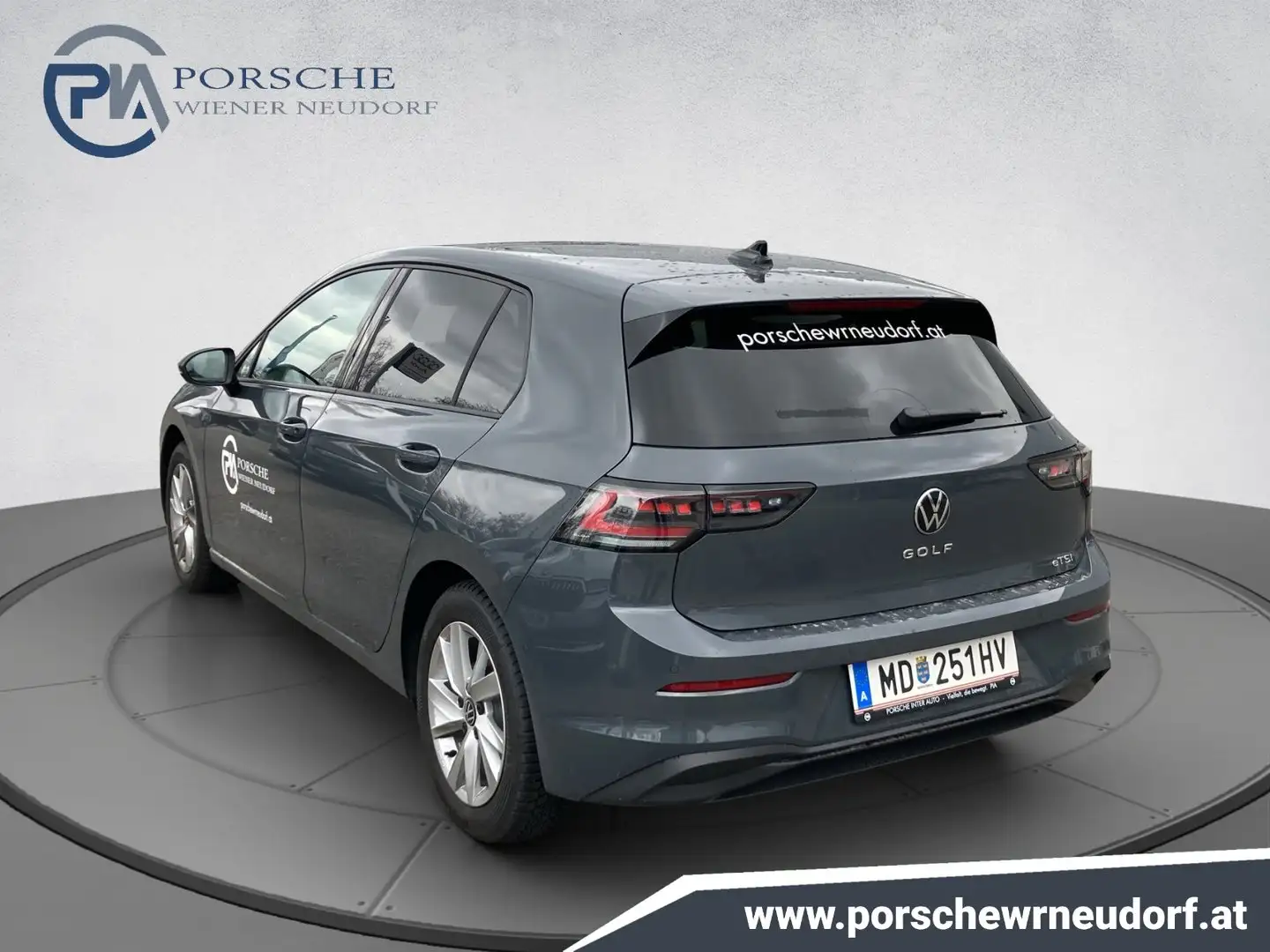 Volkswagen Golf Rabbit mHEV TSI DSG Grau - 2