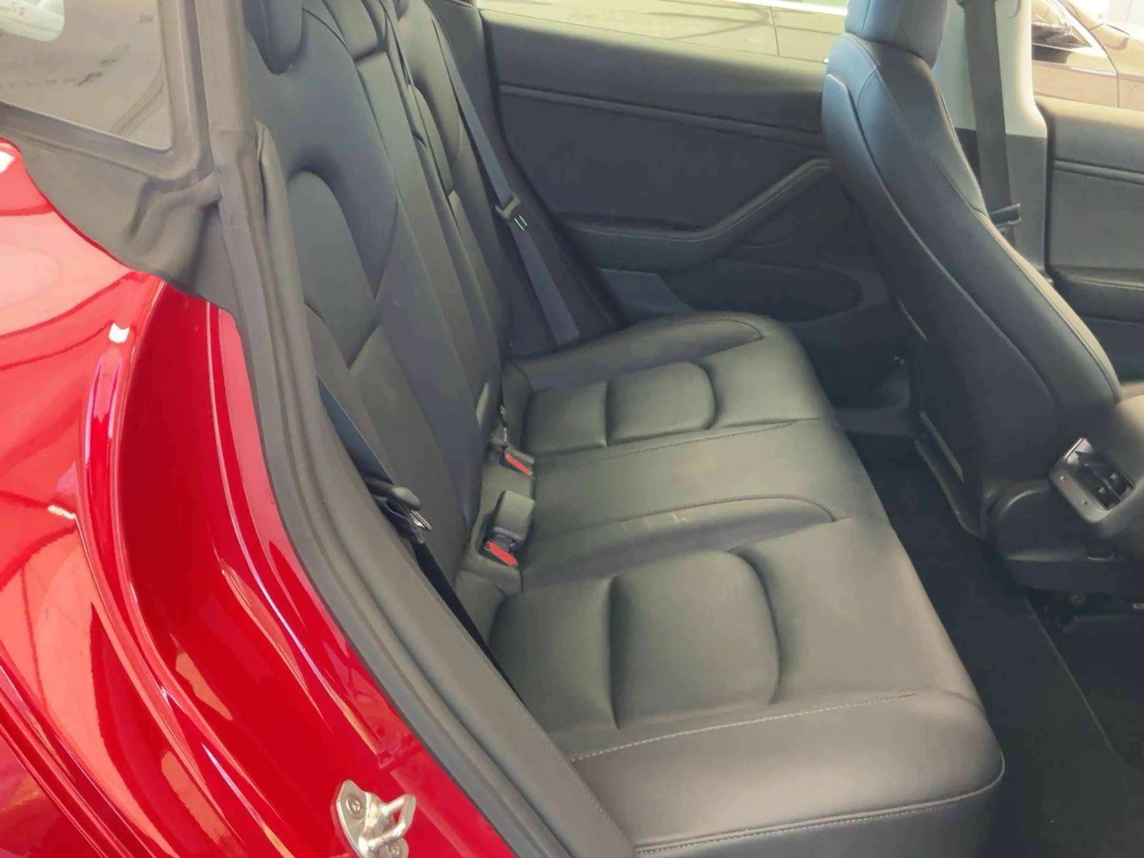 Tesla Model 3 Model 3 Allradantrieb Dual Motor Performance — photo 11