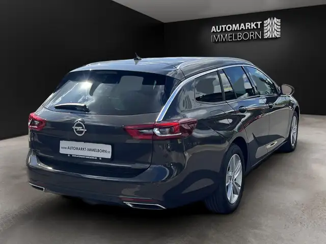 Opel Insignia view 12