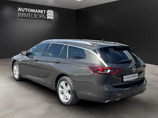 Opel Insignia view 5