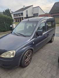 Combo 1.3 CDTI Tour Edition