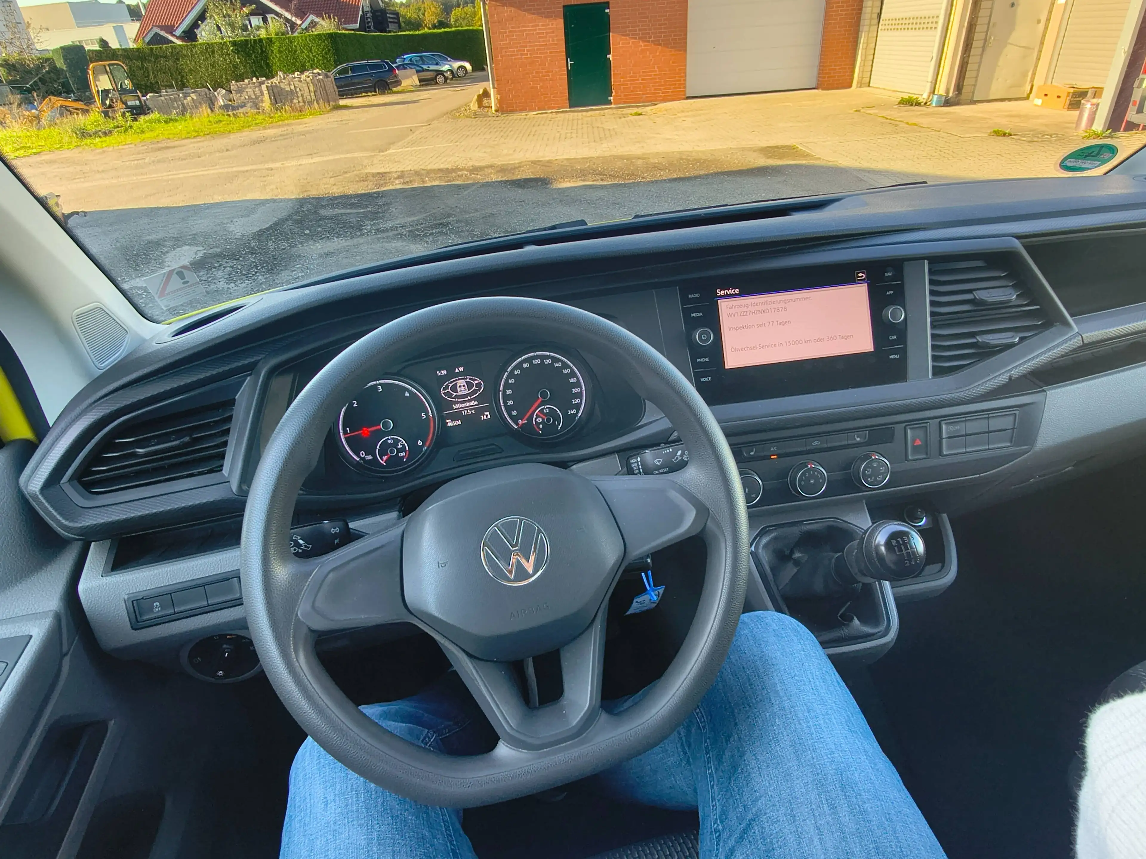 Volkswagen T6.1 Transporter FWD EcoProfi — photo 12