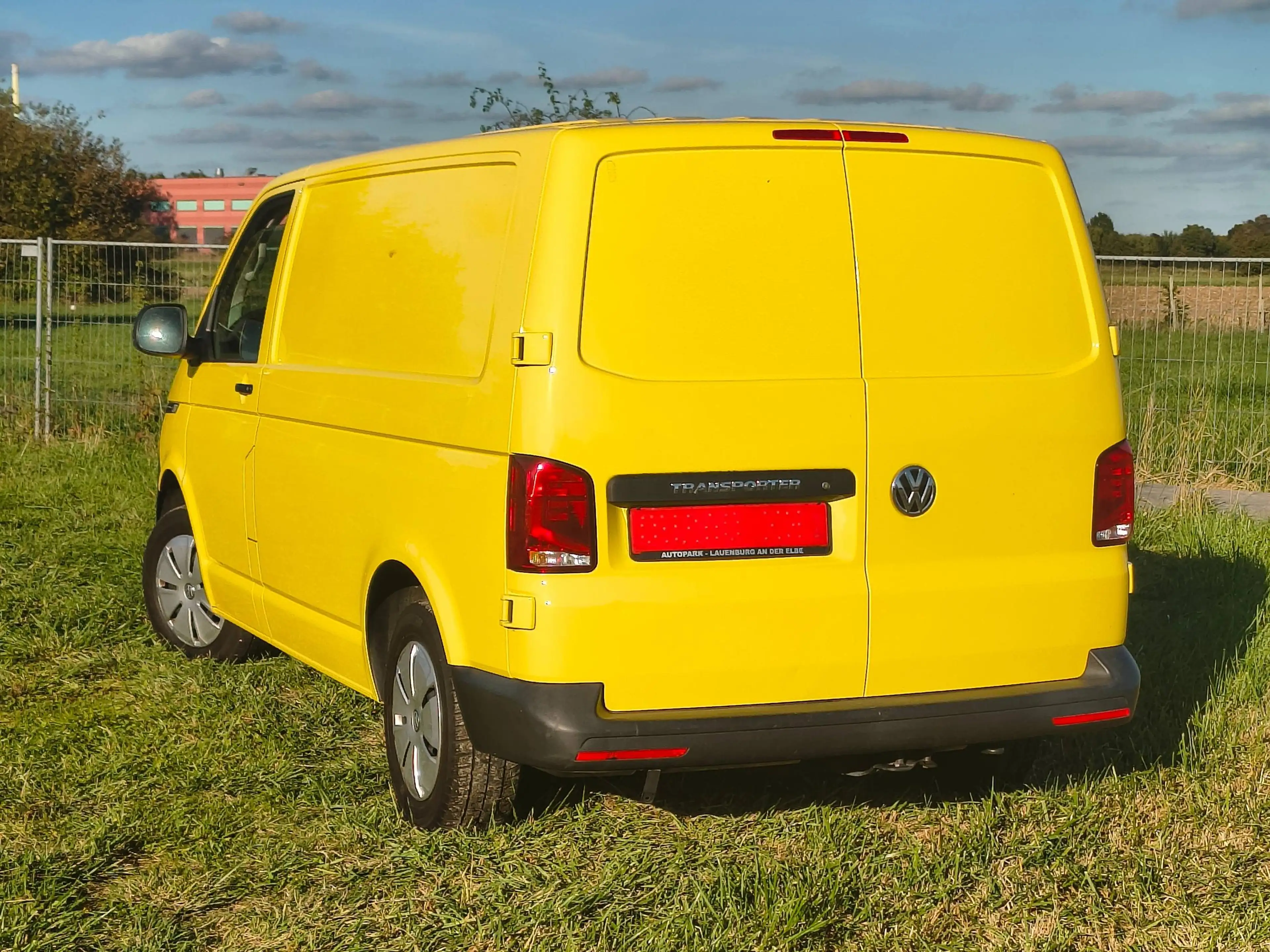Volkswagen T6.1 Transporter FWD EcoProfi — photo 5