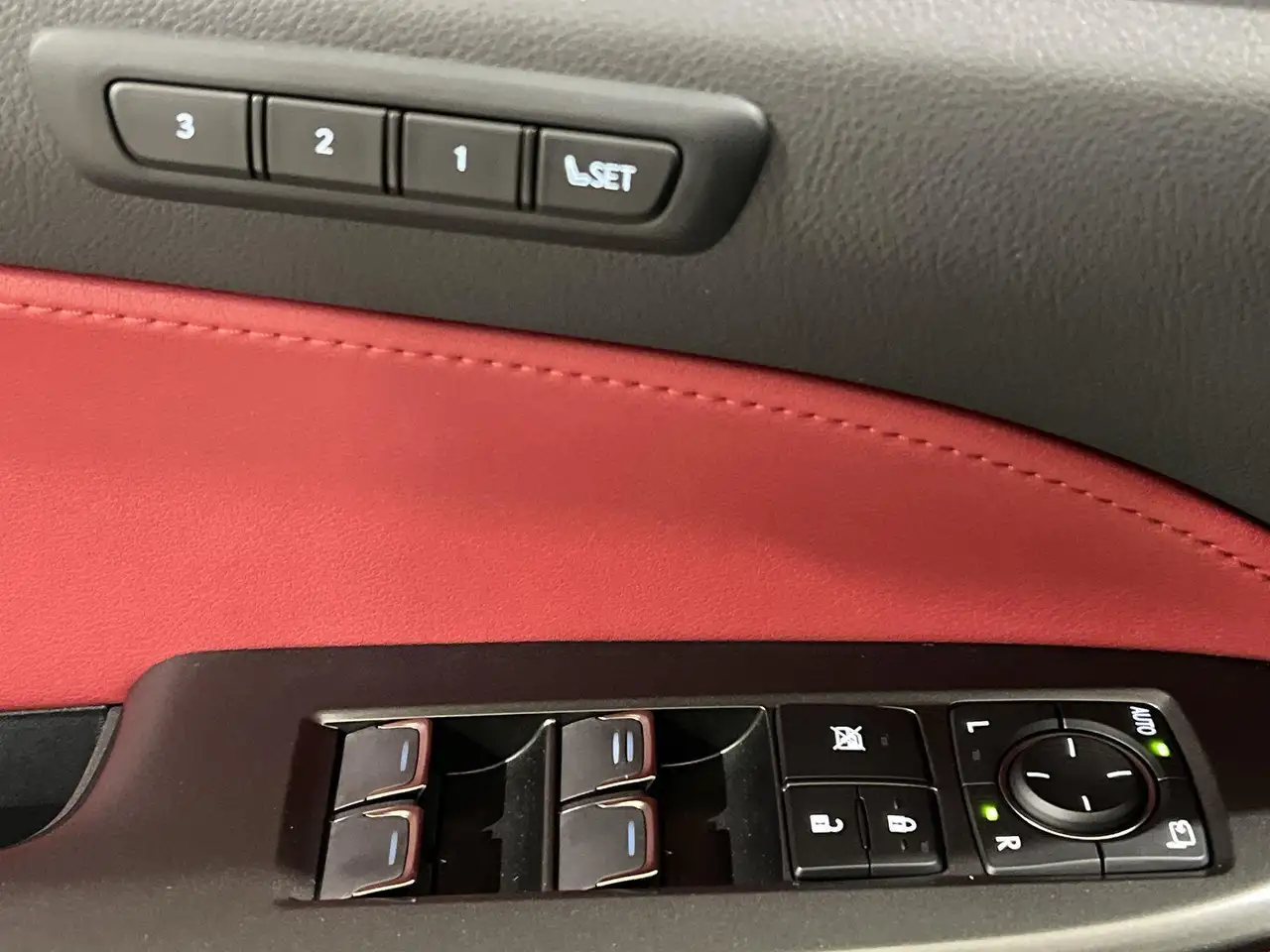 Lexus NX снимка Lexus NX