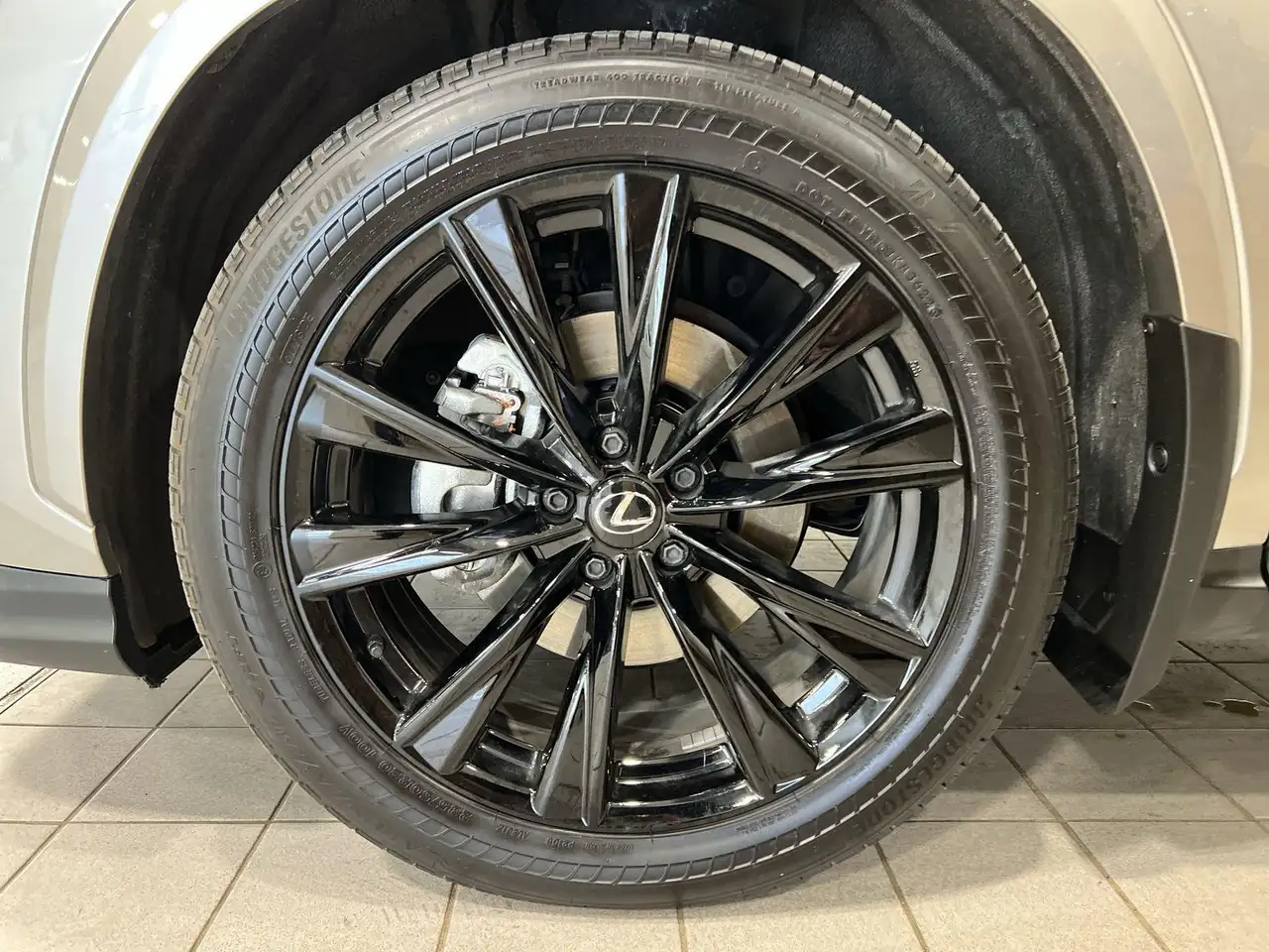Lexus NX снимка Lexus NX