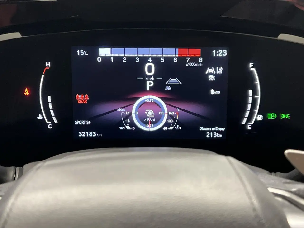 Lexus NX снимка Lexus NX