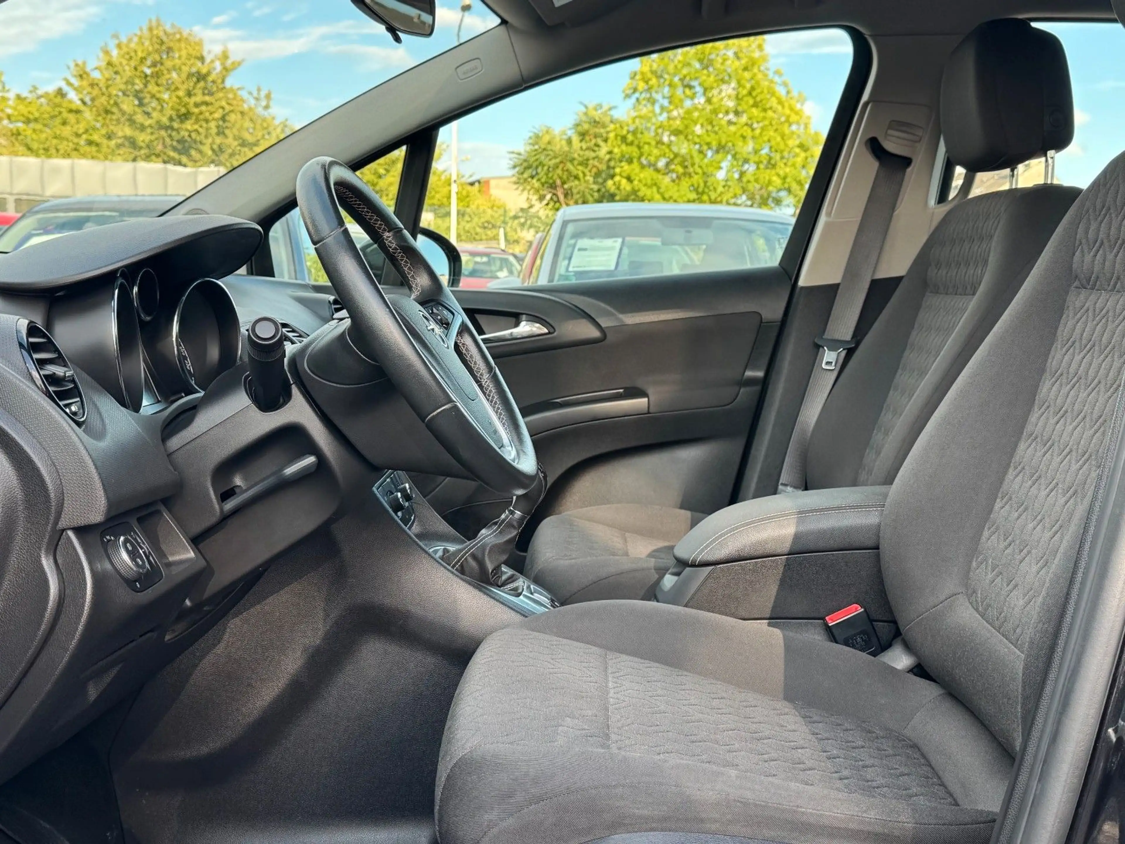Opel Meriva B Active Tempomat/Scheckheft/HU neu — photo 9