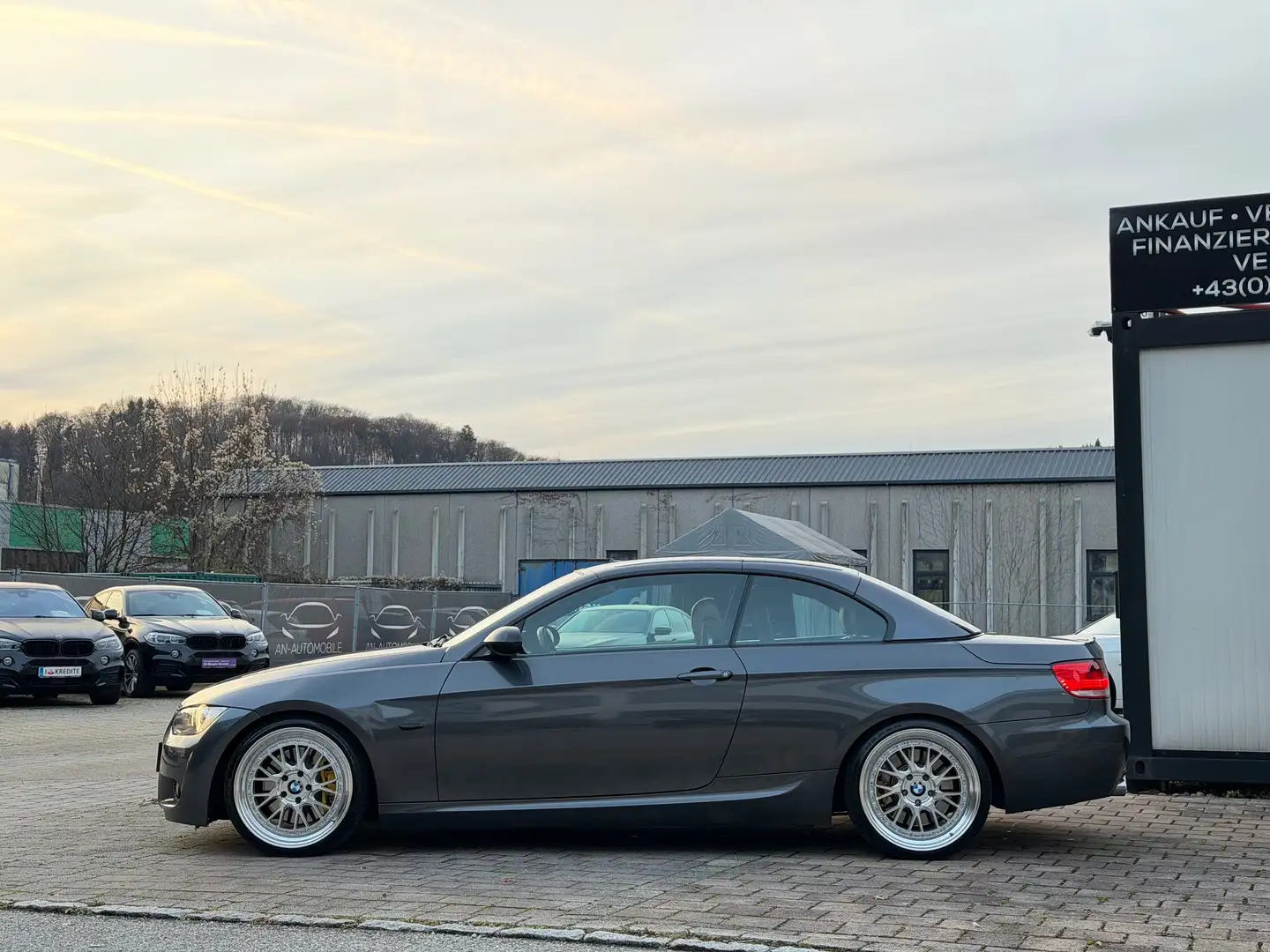 BMW 335 i E93 Cabrio Aut. M-Paket Finanzierung möglich Grau - 2