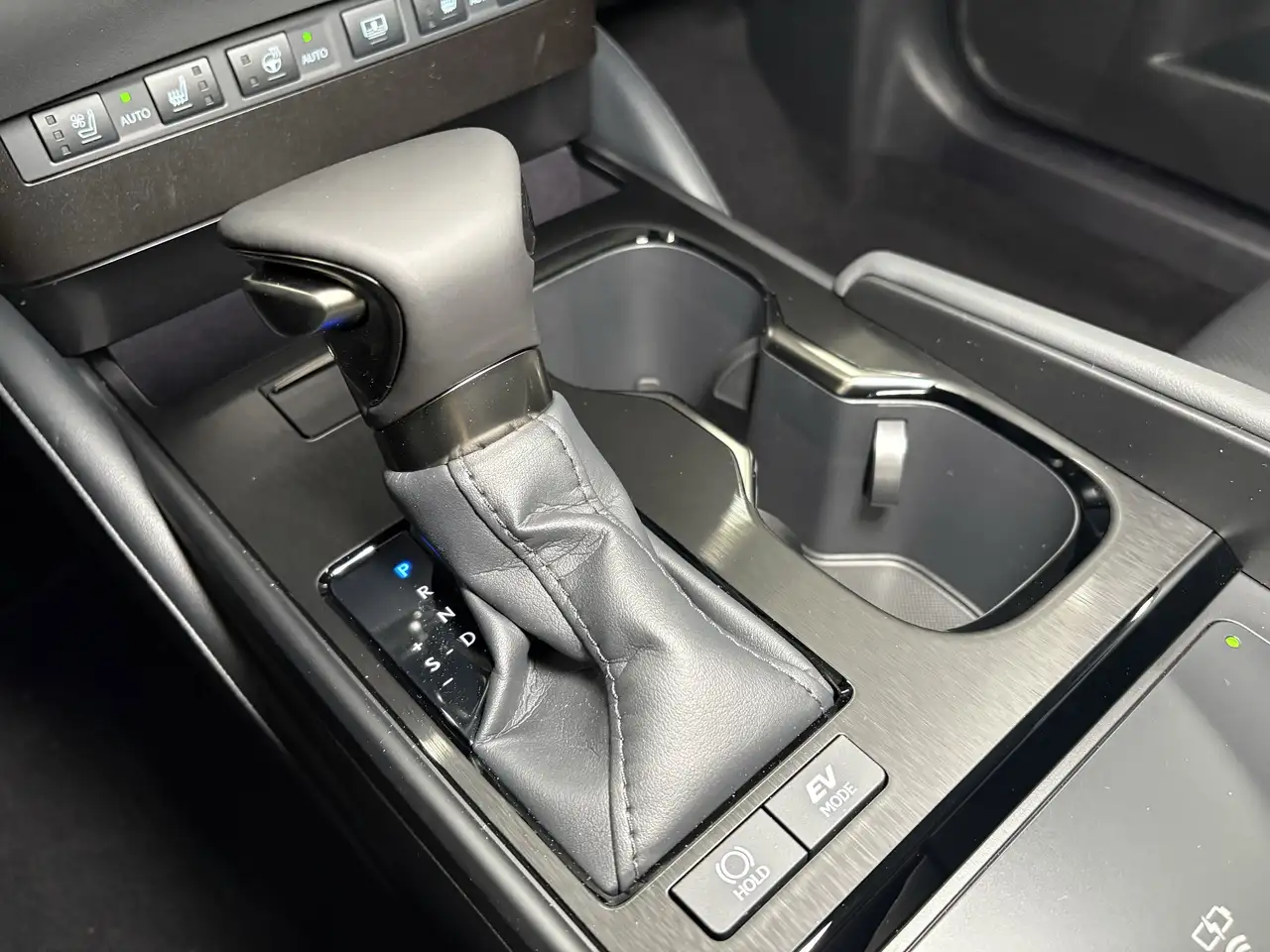 Lexus ES photo Lexus ES