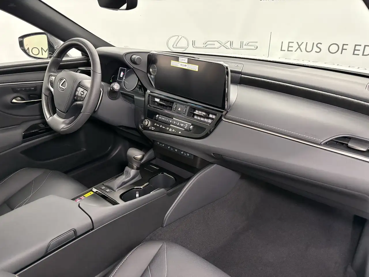 Lexus ES photo Lexus ES