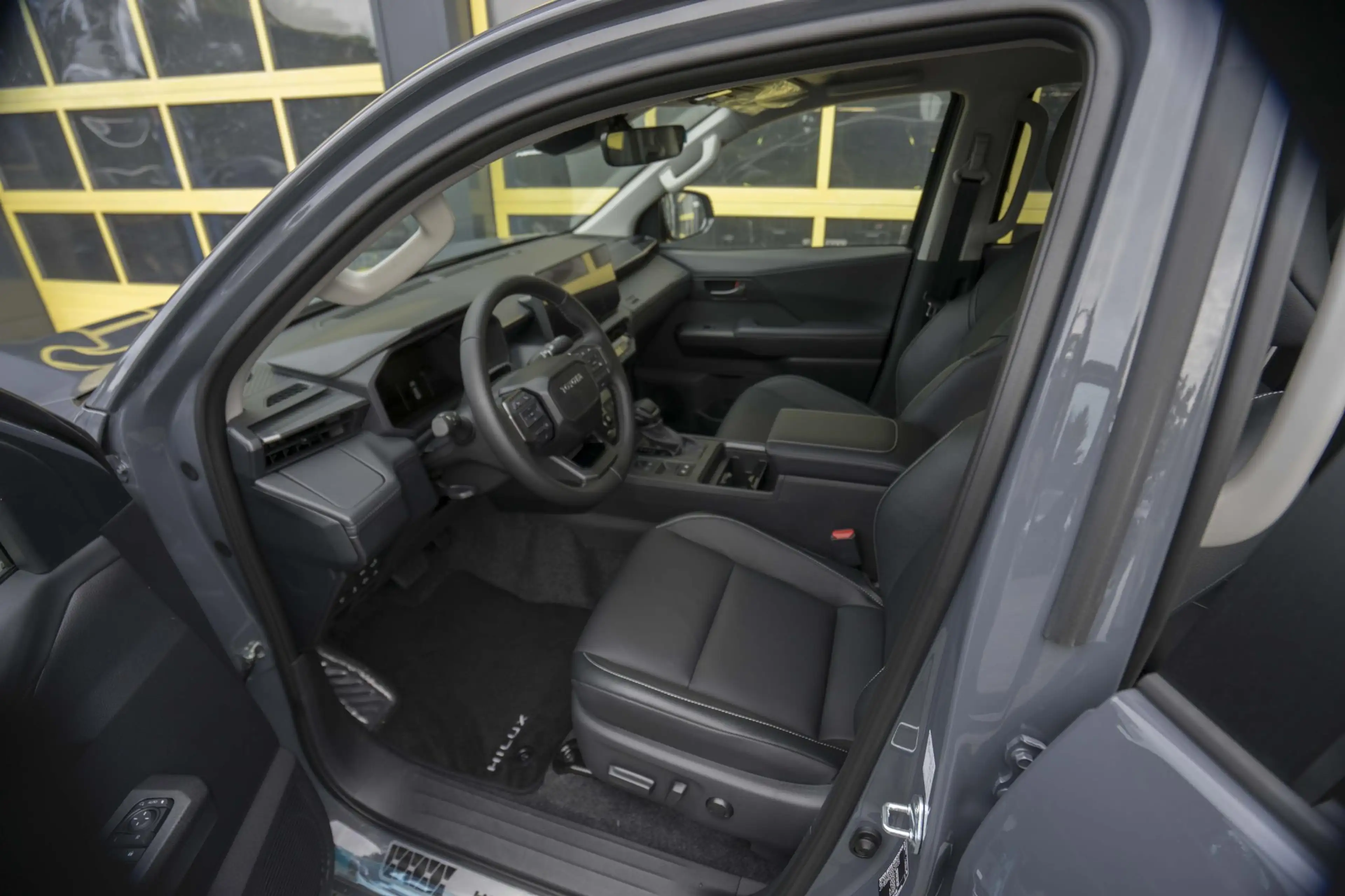 Toyota Hilux Toyota Hilux 2.8 D-4D MHEV Double Cab Style — photo 12