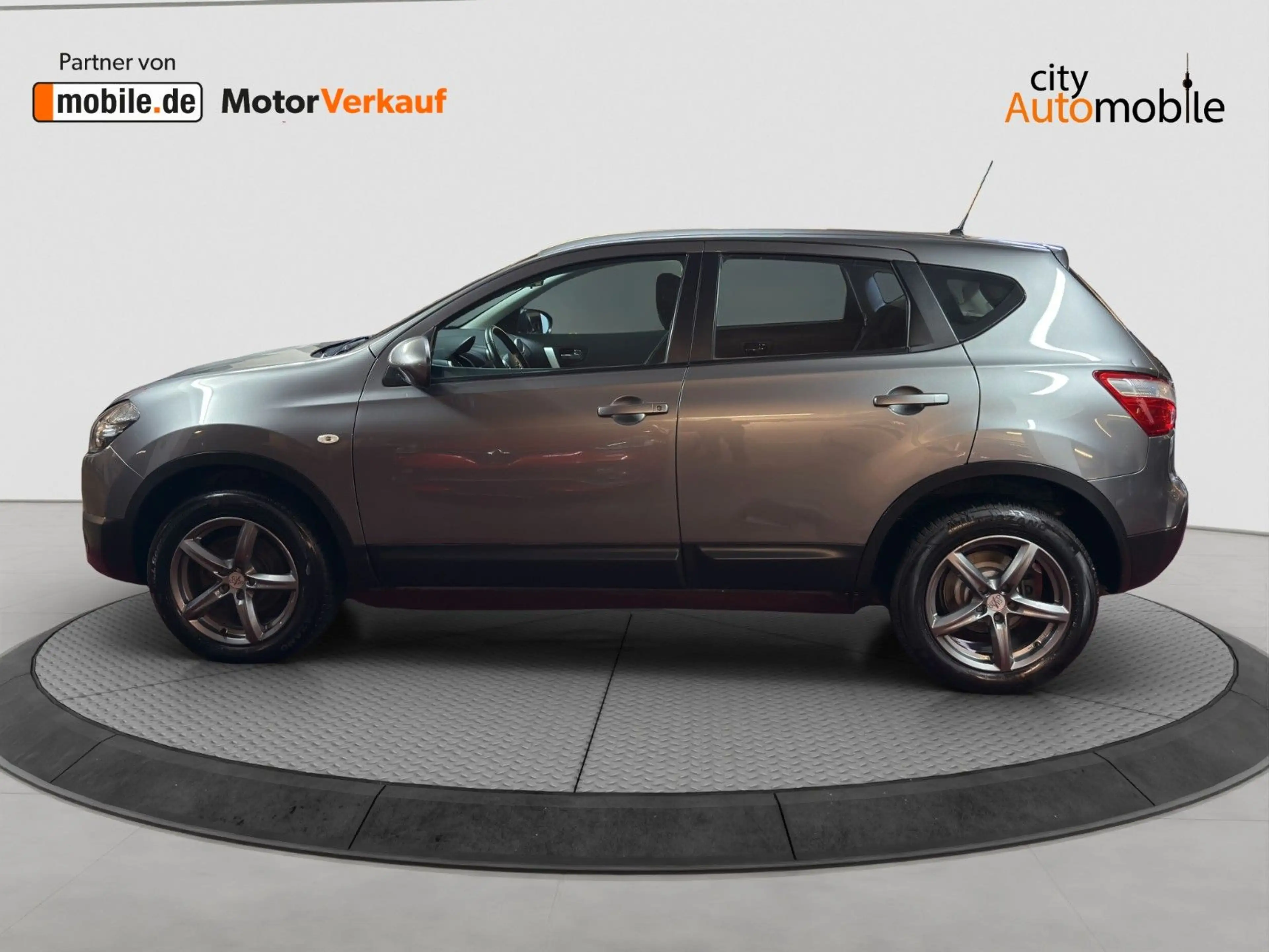 Nissan Qashqai Acenta/Scheckheftgpf./Navi/AHK/SHZ/KAM. — photo 2