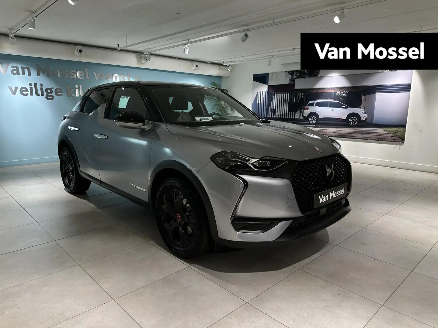 DS Automobiles DS 3 Crossback E-Tense Performance Line+ 50 kWh | Navigatie | Cam Grijs - 1