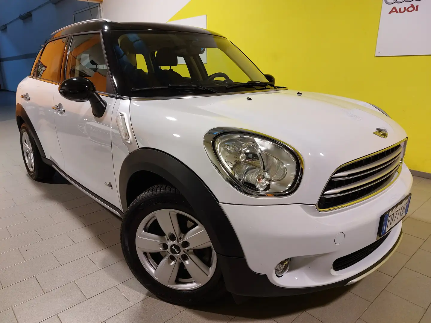 MINI Cooper D Countryman COOPER D COUNTRYMAN ALL4 1.6 111CV - KM 77000 Bianco - 2