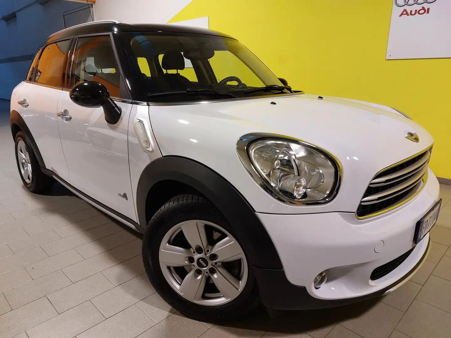 MINI Cooper D Countryman COOPER D COUNTRYMAN ALL4 1.6 111CV - KM 77000 Bianco - 1