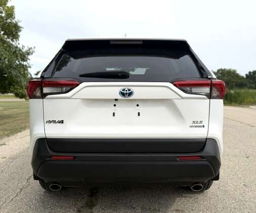 2023 Toyota RAV4 XLE AWD SUNROOF | CARPLAY | WARRANTY INCLUDED — снимка 1