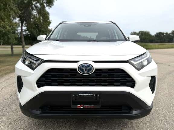 2023 Toyota RAV4 XLE AWD SUNROOF | CARPLAY | WARRANTY INCLUDED — снимка 1