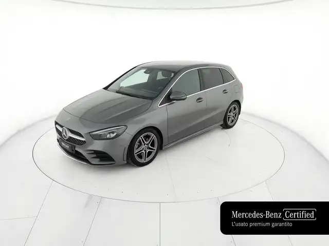 Mercedes-Benz B-Class view 2