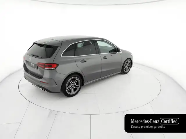 Mercedes-Benz B-Class view 4