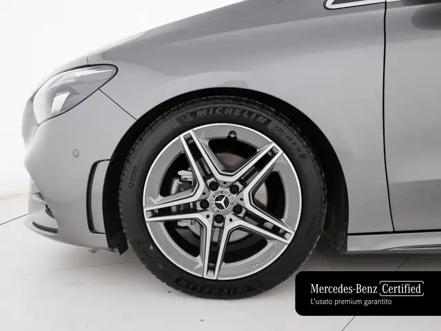 Mercedes-Benz B-Class view 7