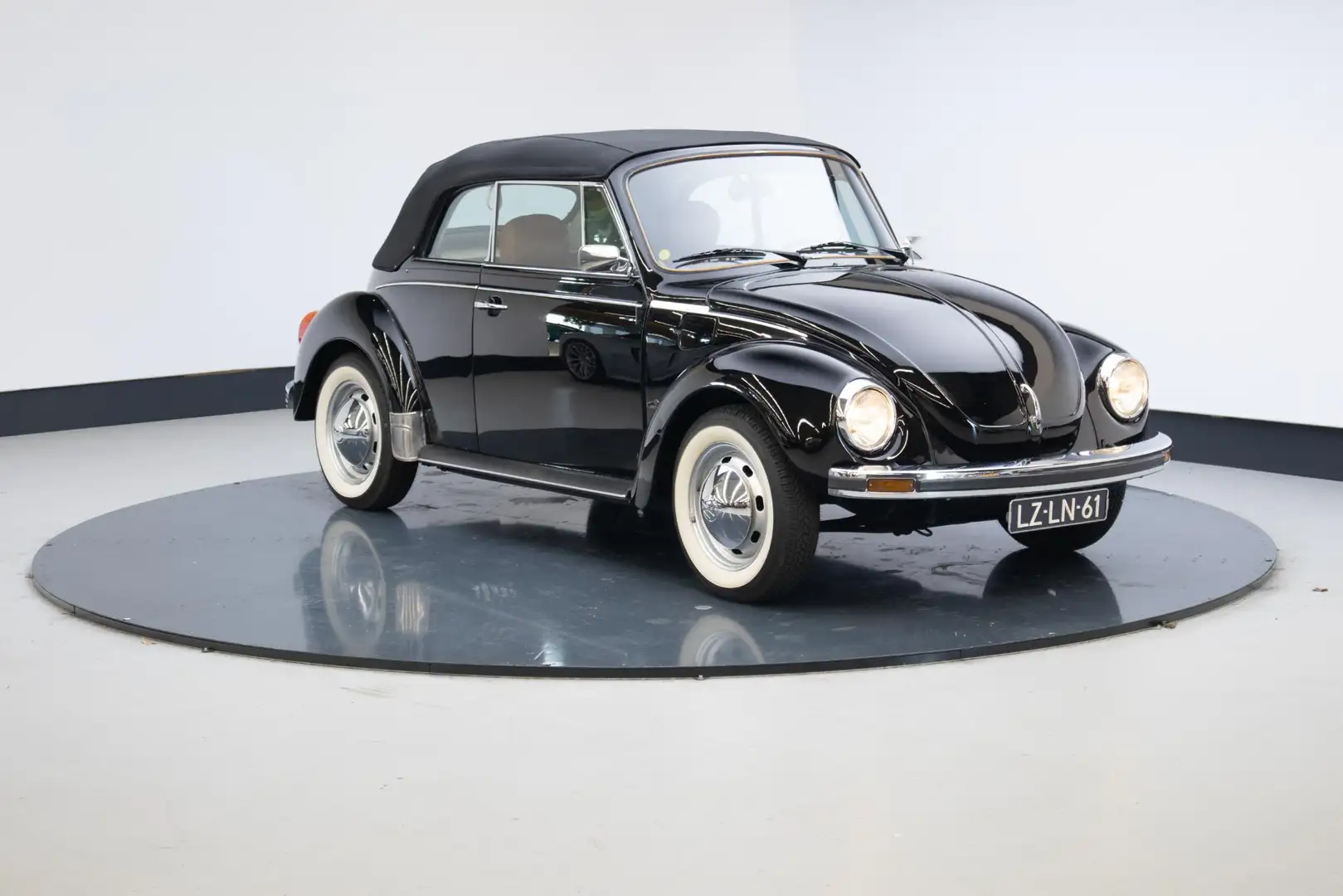 Volkswagen Kever Cabriolet 1303 LS Negro - 1