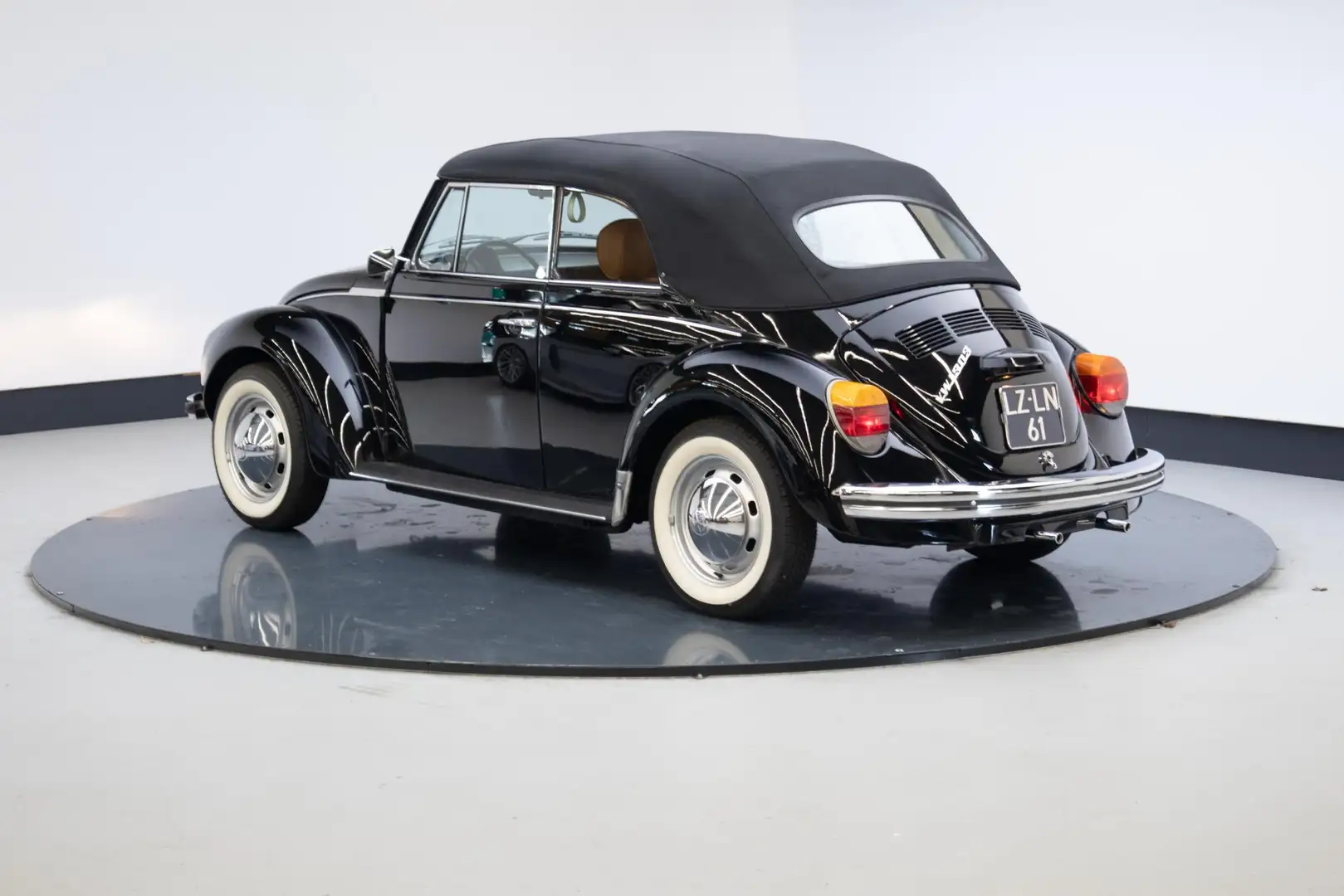 Volkswagen Kever Cabriolet 1303 LS Negro - 2