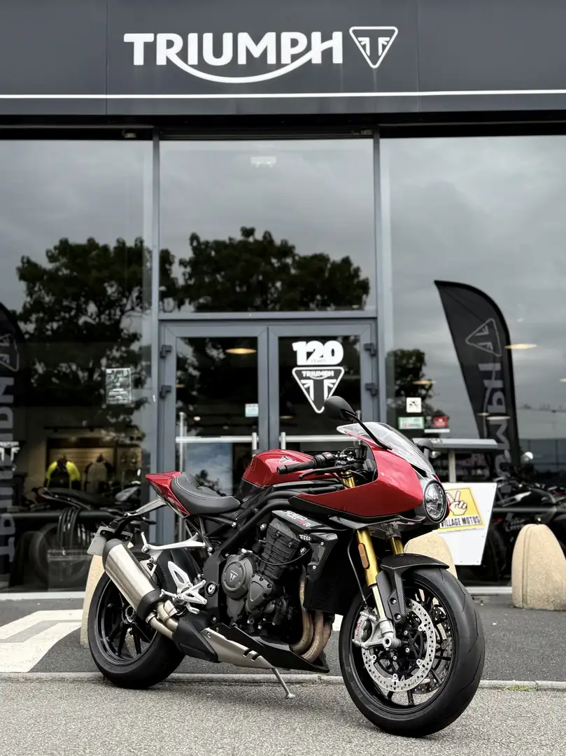 Triumph Speed Triple 1200 RR Червоний - 1