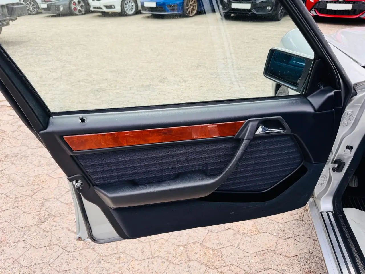 Mercedes-Benz 200 E 1.Hand Bestattungswagen Leichenwagen, foto 12