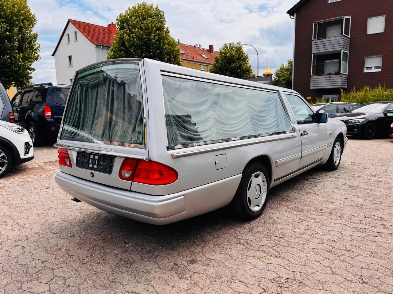 Mercedes-Benz 200 E 1.Hand Bestattungswagen Leichenwagen, foto 6