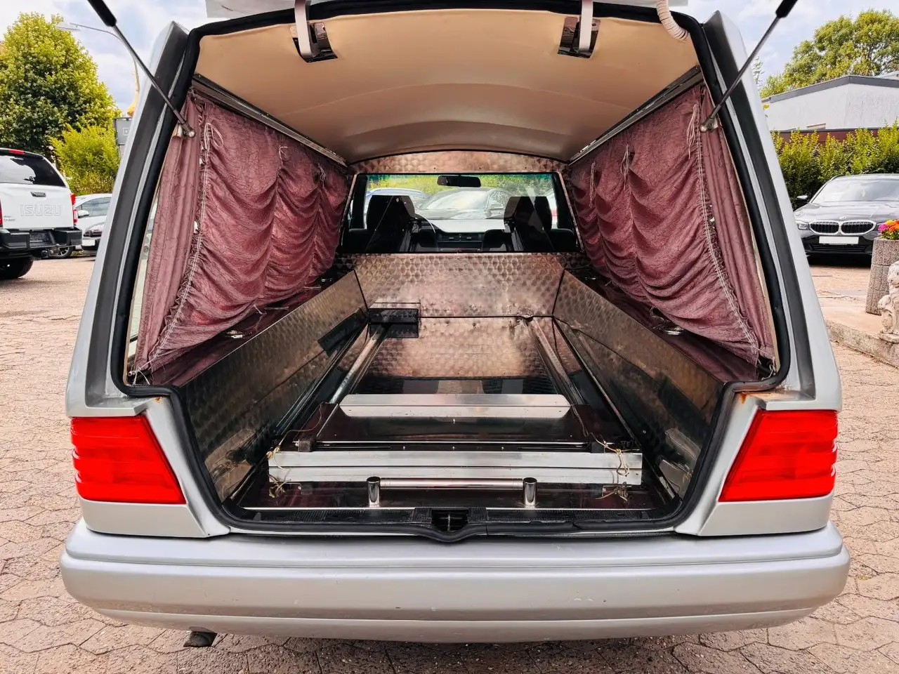 Mercedes-Benz 200 E 1.Hand Bestattungswagen Leichenwagen, foto 8